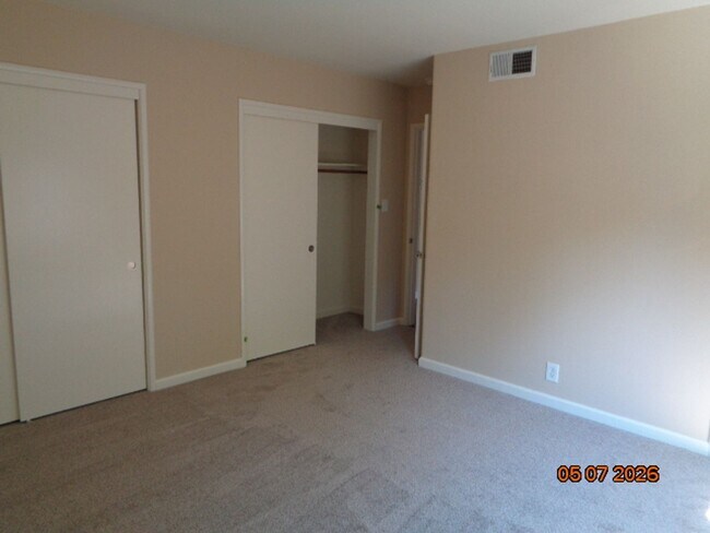 Building Photo - 449 Azalea Way