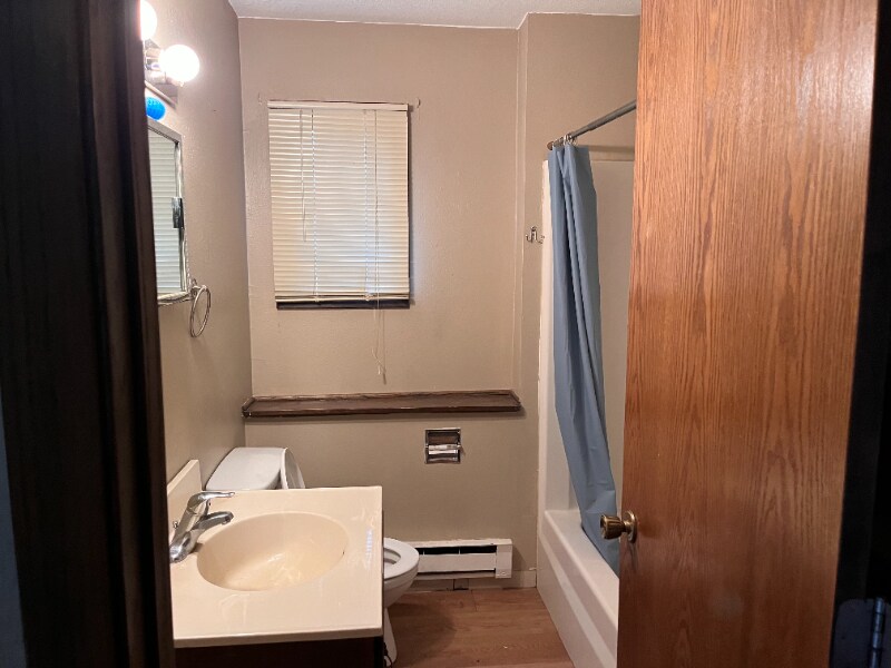 Building Photo - 154 Viking Cir