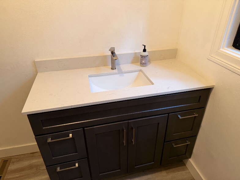 Building Photo - 19479 Hidden Valley Rd