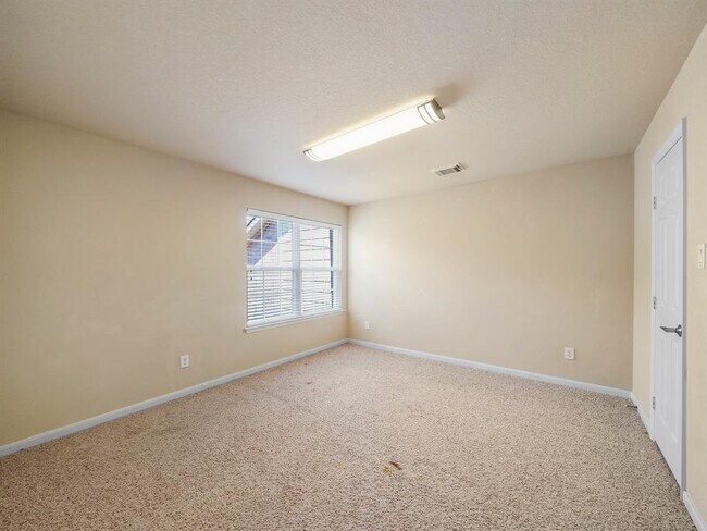Building Photo - 1235 Glenwood Canyon Ln