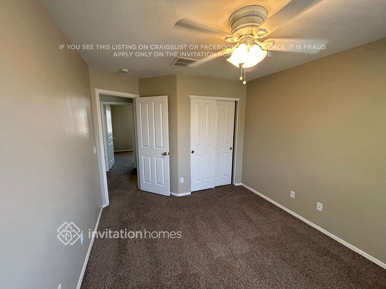 Building Photo - 6707 W Desert Ln