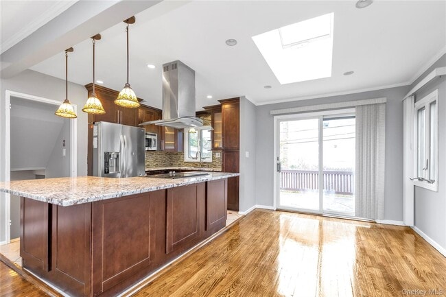 Building Photo - 5 Glenbrook Rd