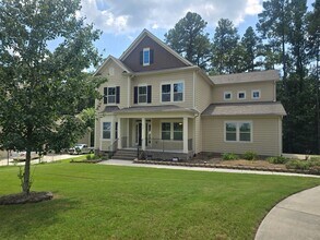 Building Photo - The Parks at Meadowview