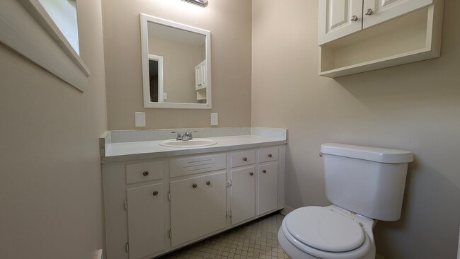 Building Photo - Traditional Brick Ranch Home for Lease | 3...