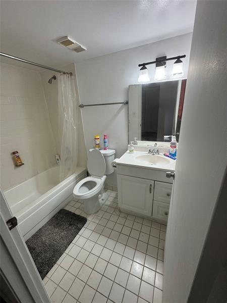 Building Photo - 850 N Miami Ave