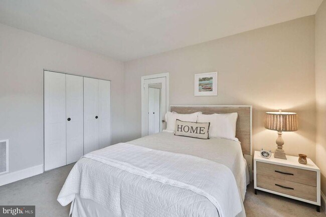 Building Photo - 6655 McCallum St