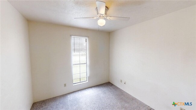 Building Photo - 3076 Carroll Dr