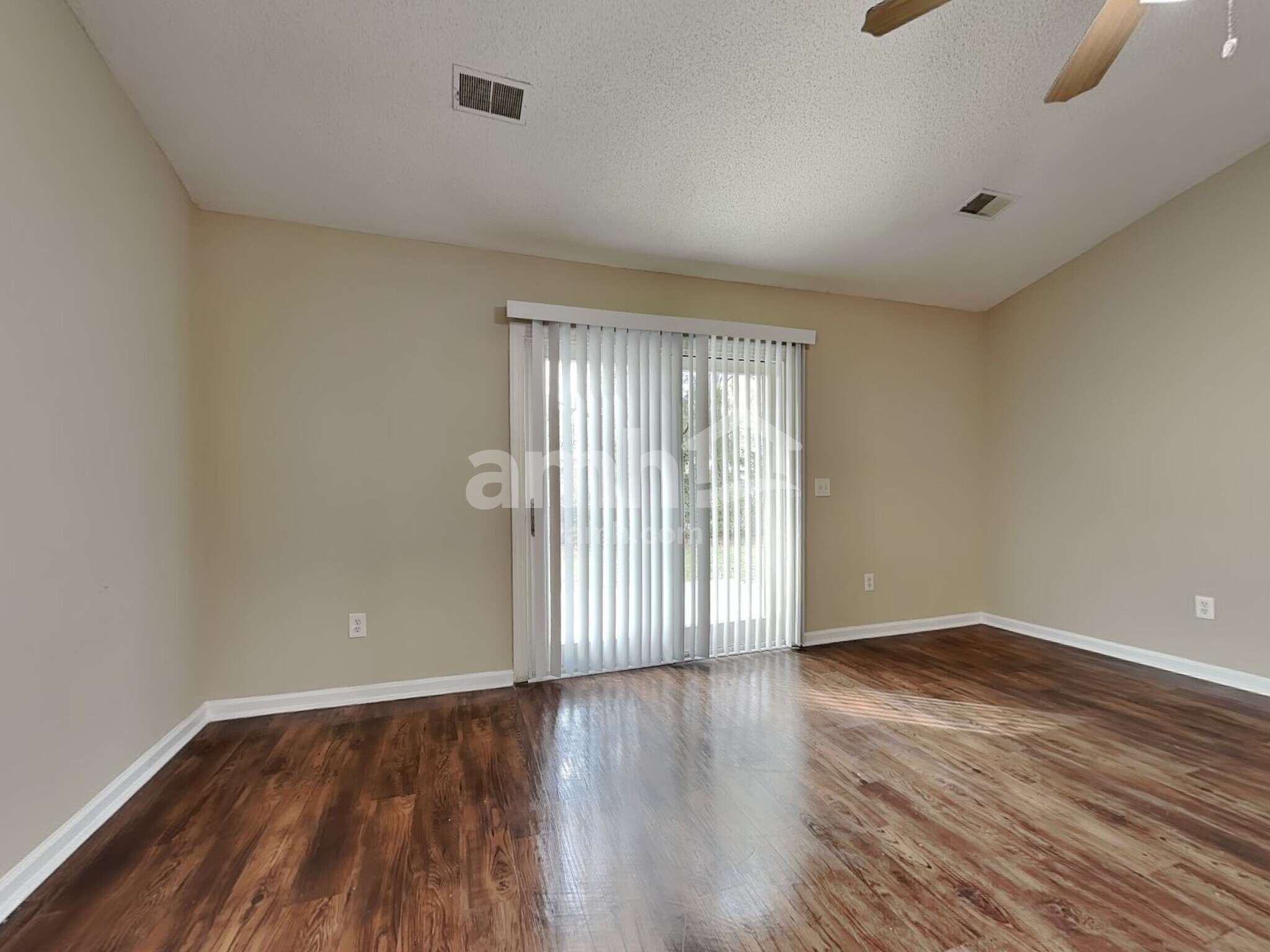 Building Photo - 25 Waterway Dr