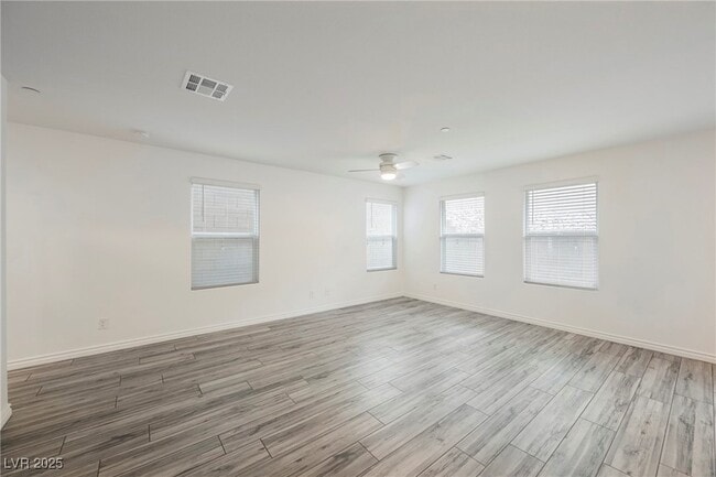 Building Photo - 376 Yellow Finch Ln