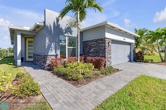 Building Photo - 11716 SW Lyra Dr.