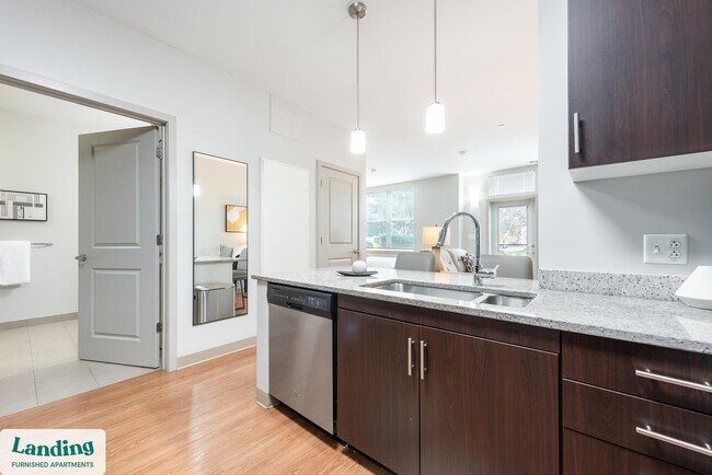 Building Photo - 1111 Stratford Ave