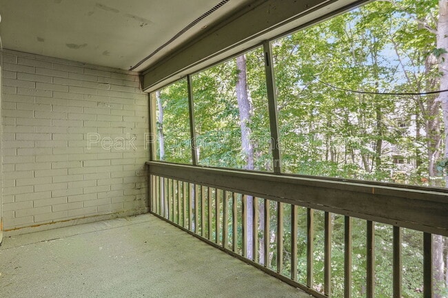 Building Photo - 10146 Iron Mill Rd