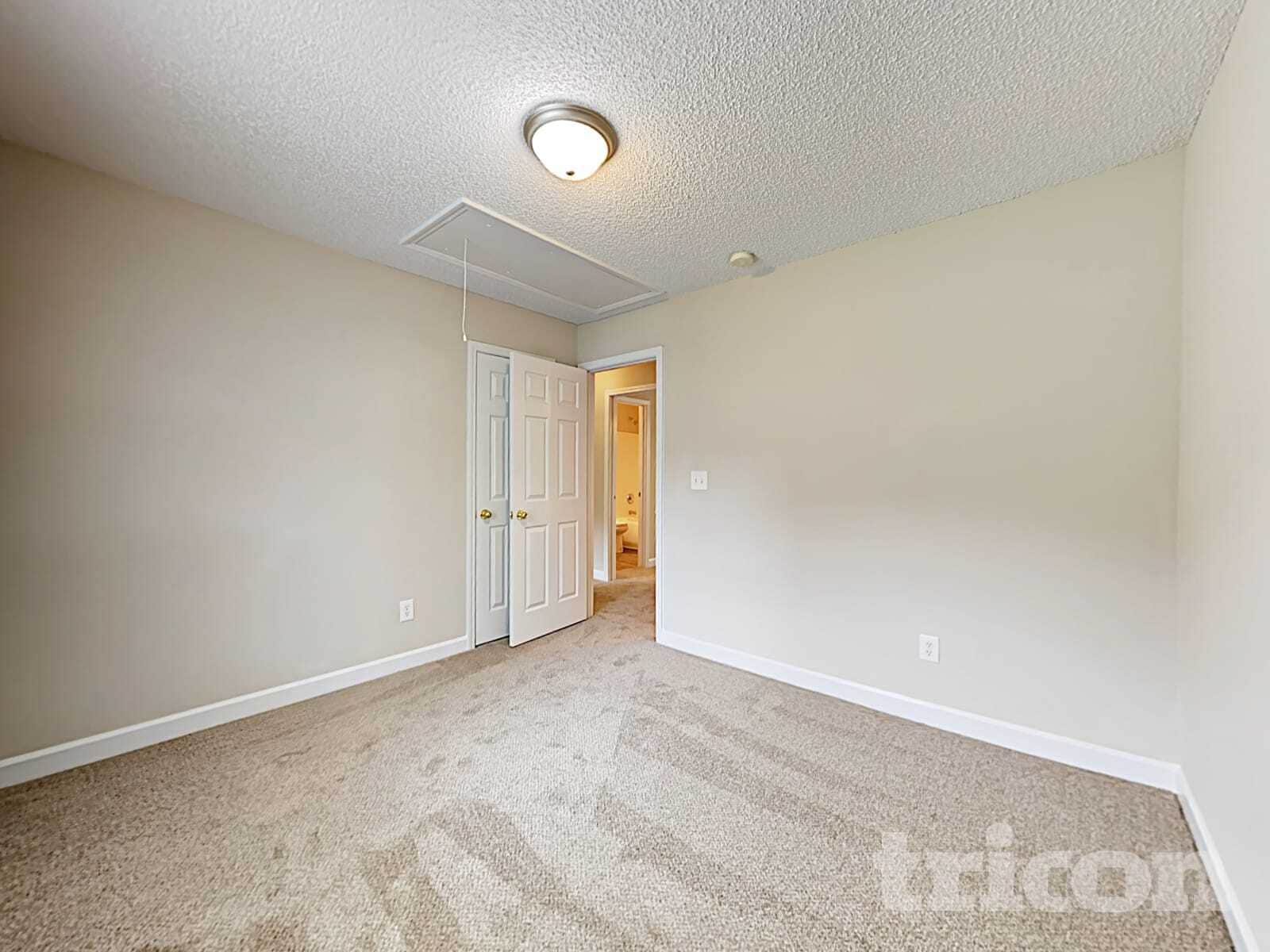 Building Photo - 2656 Captains Watch Rd NE