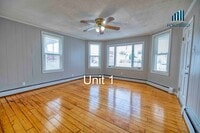 Building Photo - 318 Broadway