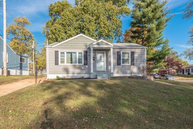 Building Photo - 10701 St Henry Ln