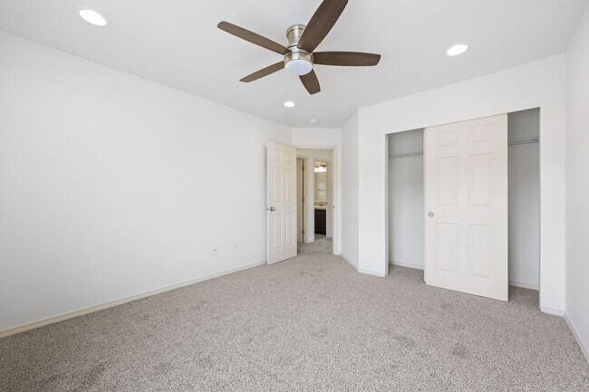 Building Photo - MOVE IN READY NOW! Corner lot, across from park, main floor master and easy I-5, JBLM commute!