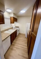 Building Photo - Sunridge Townhomes