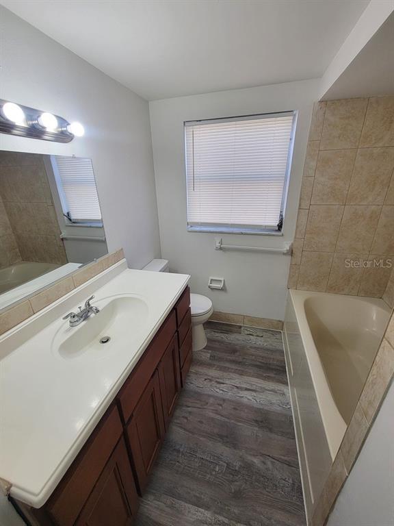 Building Photo - 7920 Pineapple Ln