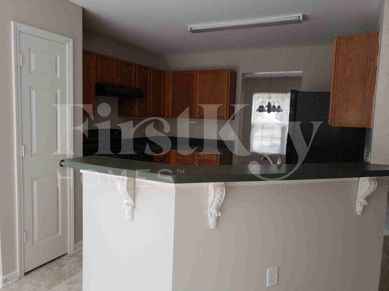 Building Photo - 3760 Thornaby Cir