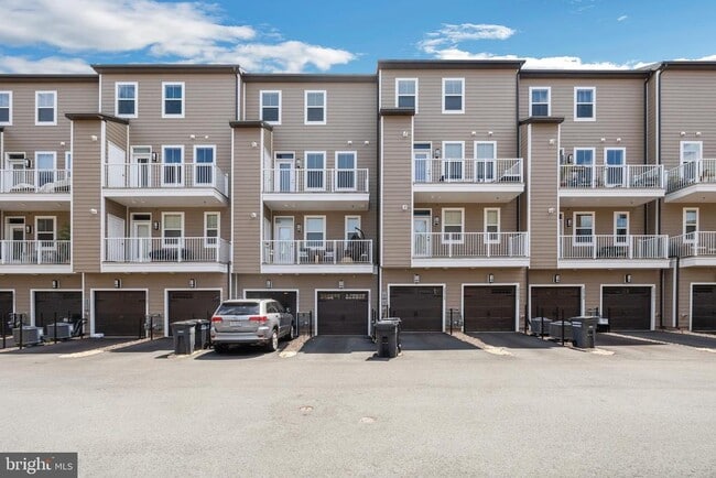 Building Photo - 20763 Heron Landing Dr