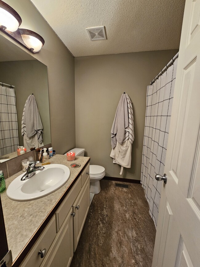 Building Photo - 373 S Grand Mere Ct