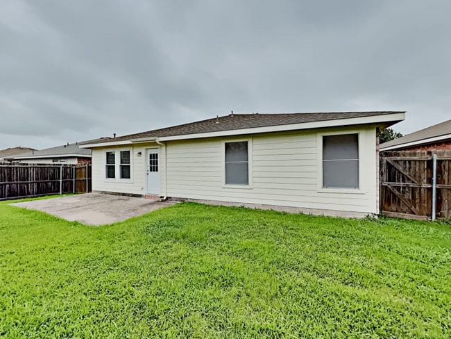 Building Photo - 1533 Warrington Way