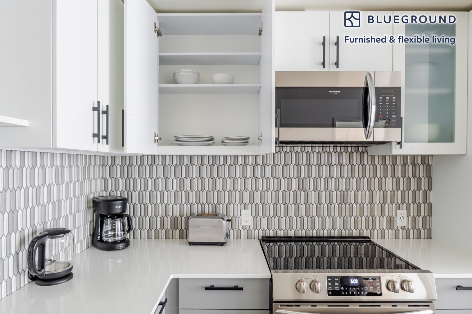 Building Photo - 10050 NE 10th St