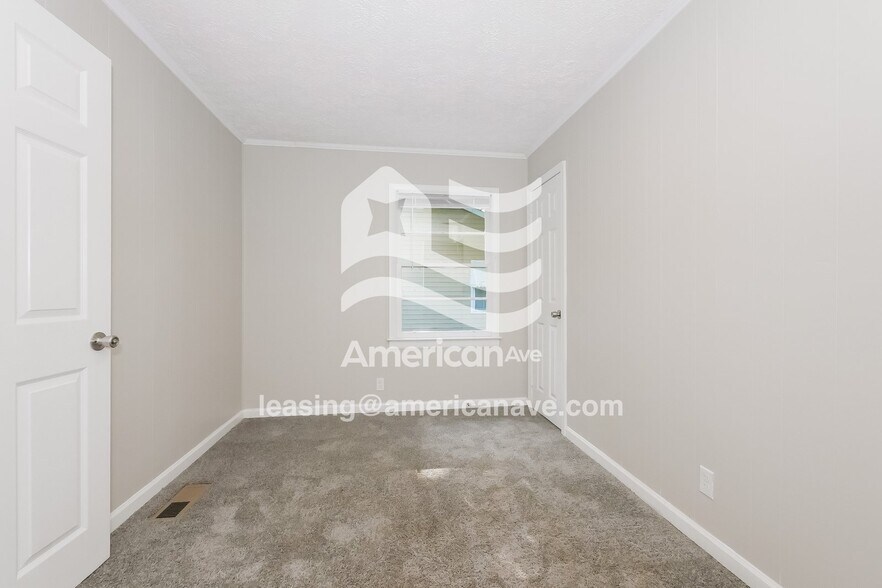 Building Photo - 1309 Alma Ave