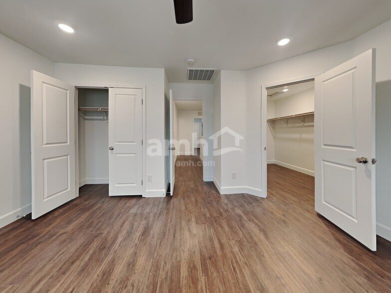 Building Photo - 2671 Stormy Star Ave