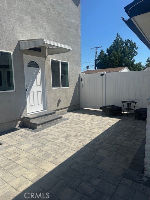 Primary Photo - 8136 Alcove Ave