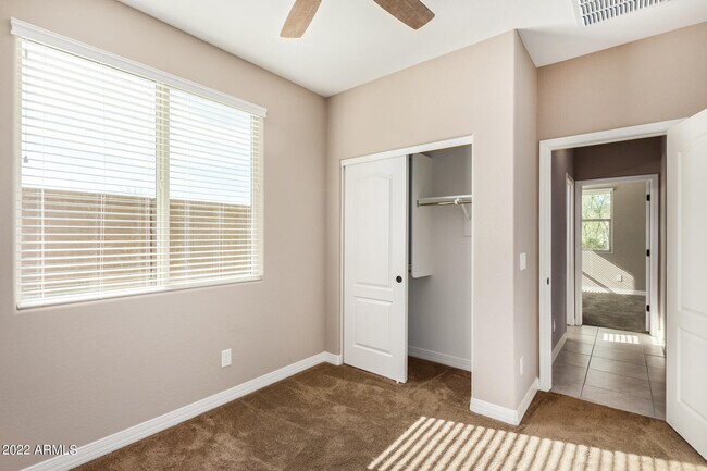 Building Photo - 8451 S 164th Dr