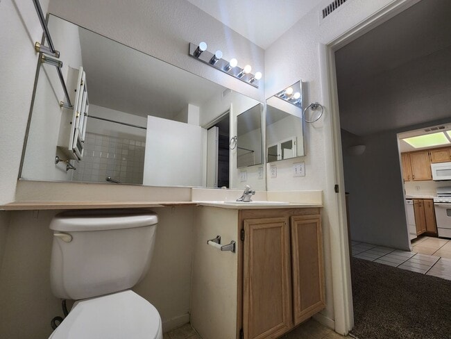 Building Photo - First-Floor Summerlin Condo with Unobstructed Park Views