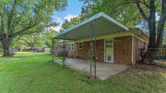 Building Photo - Cozy 3-Bedroom Home in a Great Location