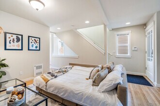 Building Photo - 219 Nickerson St