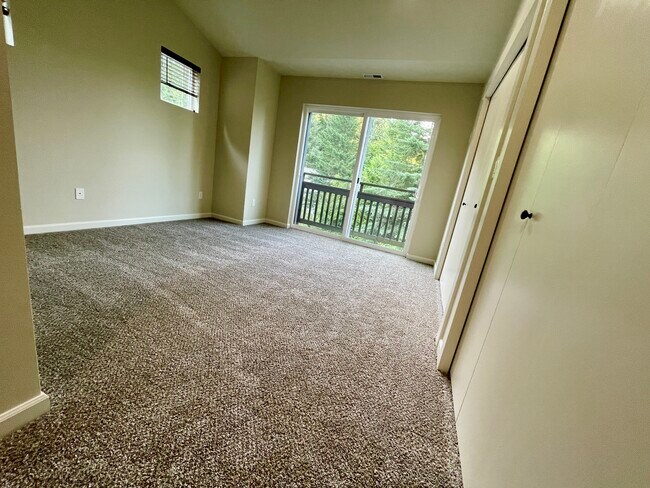 Building Photo - 17831 NE 95th Ct