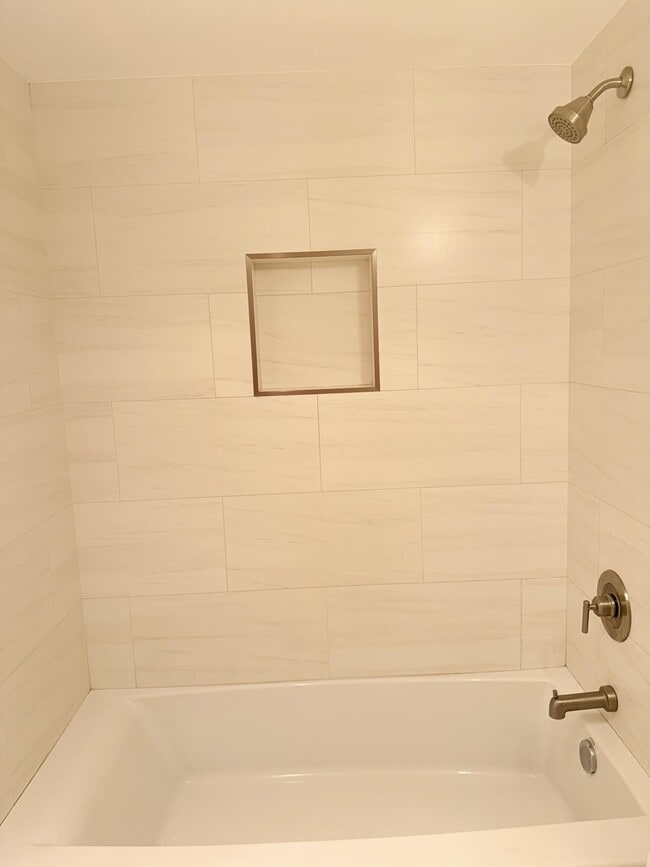 Building Photo - 328 Andover M