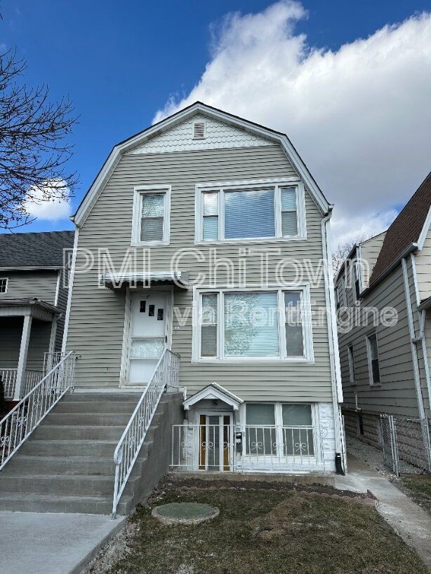 Building Photo - 5202 W Ainslie St