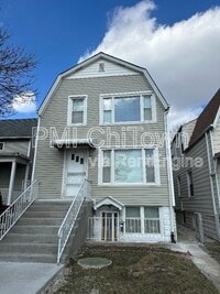 Building Photo - 5202 W Ainslie St