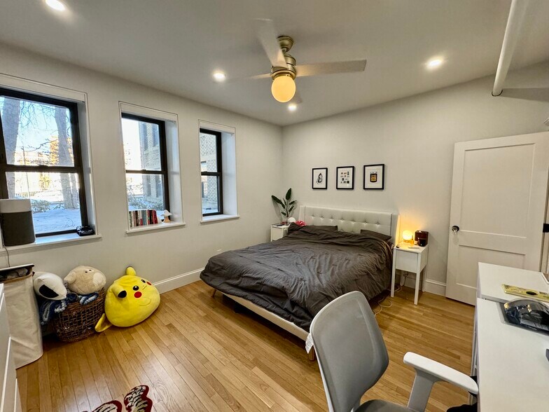 Building Photo - 1662 Commonwealth Ave