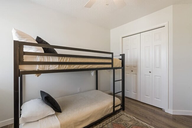 Building Photo - 19701 Cumberland Way