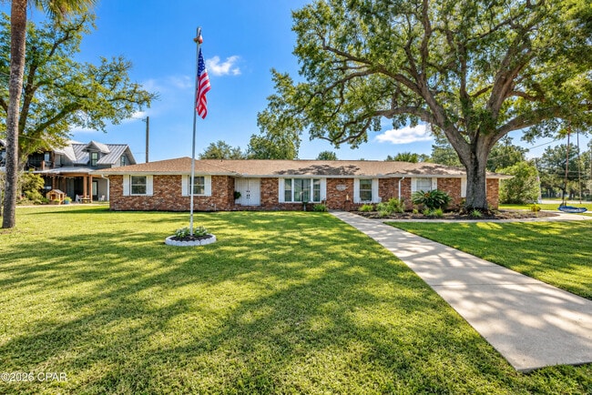 Building Photo - 4608 Sunset Dr