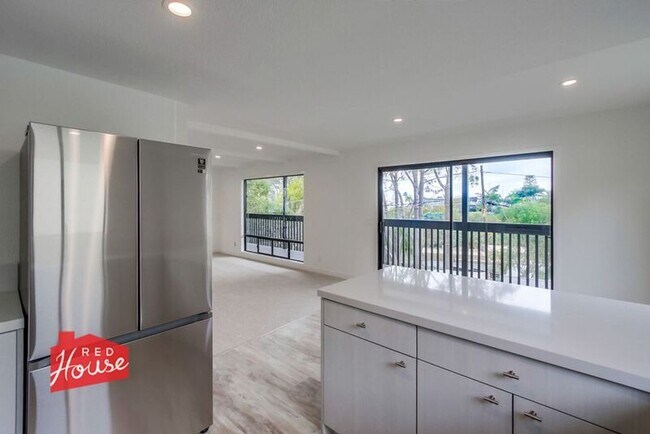 Building Photo - 408 Bristol Rd