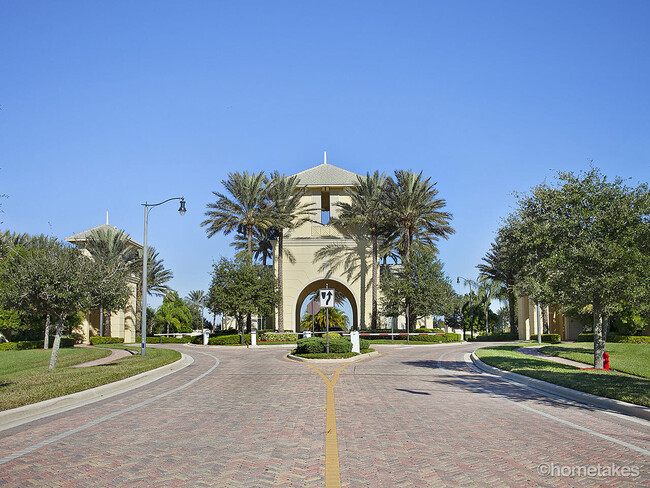 Building Photo - 12898 SW Lake Fern Cir