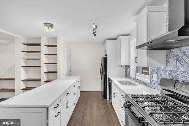 Building Photo - 2813 Mosby St