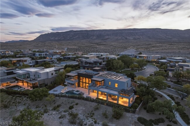 Building Photo - 98 Sun Glow Ln