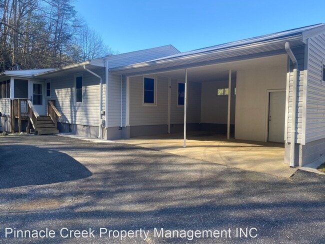 Building Photo - 3 br, 1 bath House - 3927 US Hwy 441S