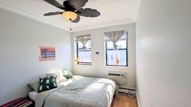 Building Photo - 34 Russell St