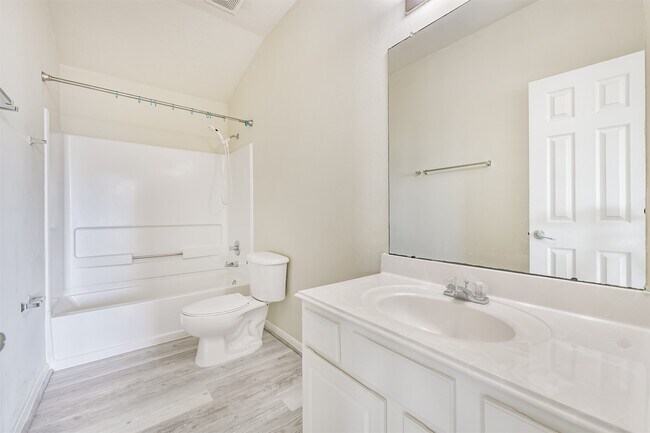 Building Photo - 12018 Country Orchard Ln