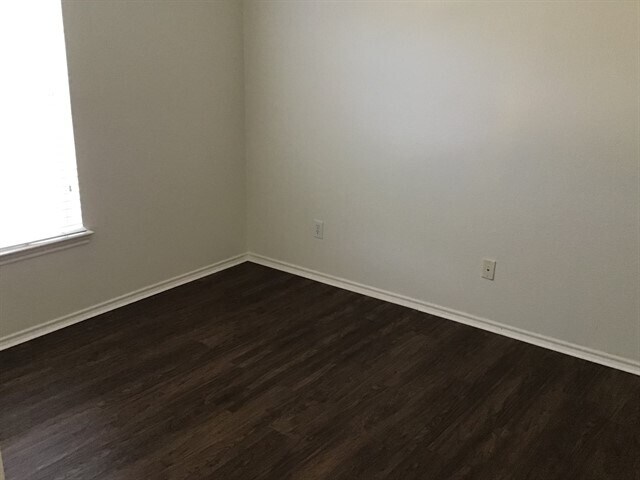 Building Photo - 11011 Pierce Valley Dr