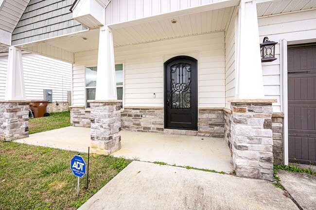 Building Photo - Rental in Landon Green Subdivision